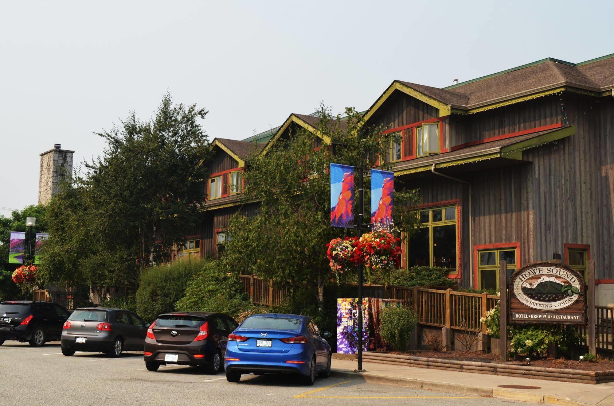 Howe Sound Inn & Brewing Company Squamish Exterior photo