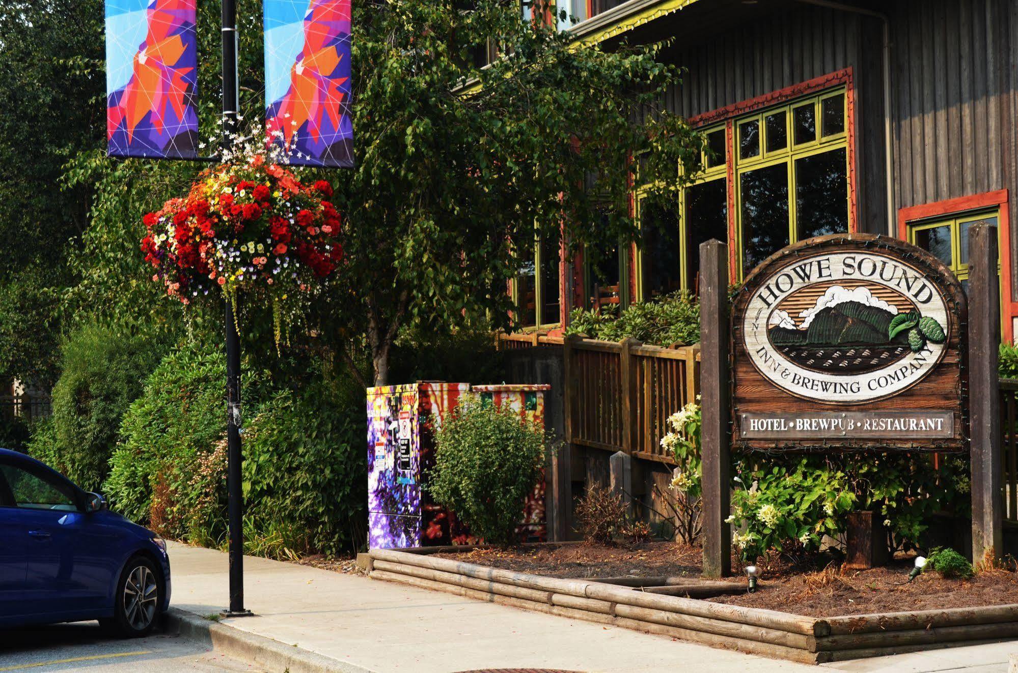 Howe Sound Inn & Brewing Company Squamish Exterior photo